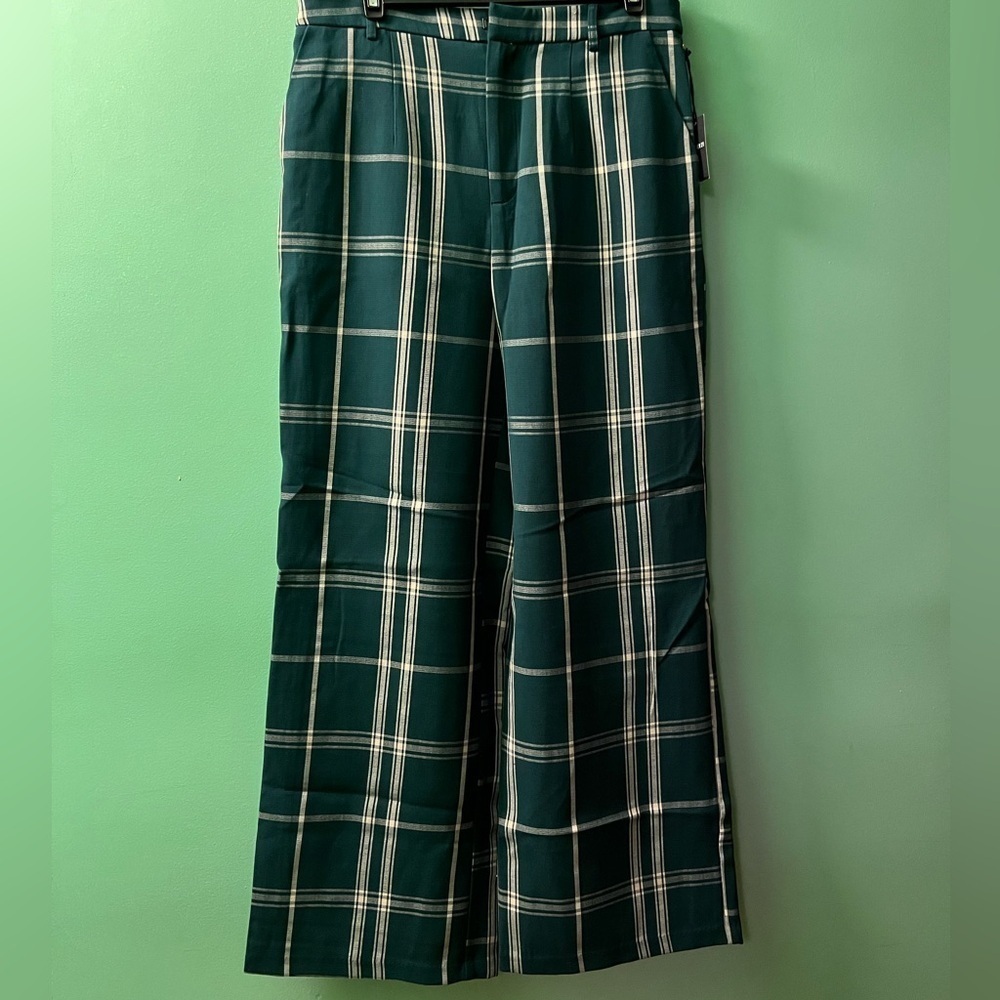 NWOT Green plaid pant